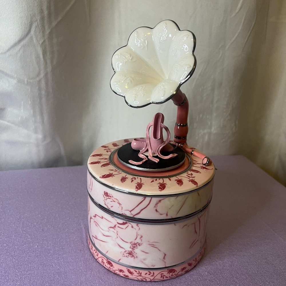 TWINKLEGLOBE Ballerina Gramophone Music Box & CD Holder NWT